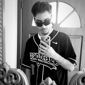 Meet your Posher, Joshua